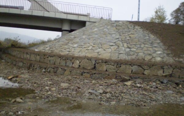 Remont i odbudowa koryta potoku paleczka w KM. 2+495 – 6+587 w gminie Poręba na rzece skawie gm. Mucharz
